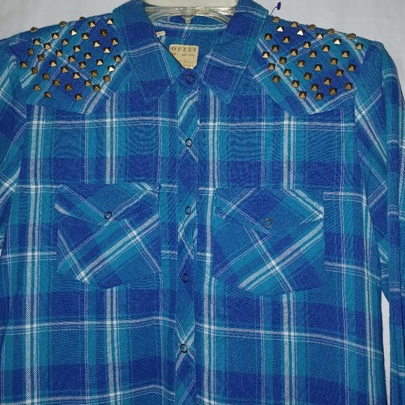 Guess Tops - GUESS BUTTON DOWN DRESS SHIRT